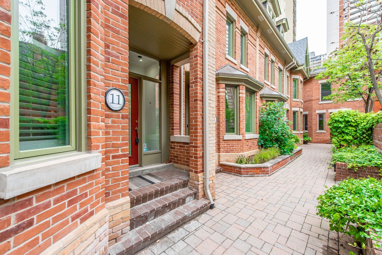 38 Earl Street, Toronto C08 Unit: Th11