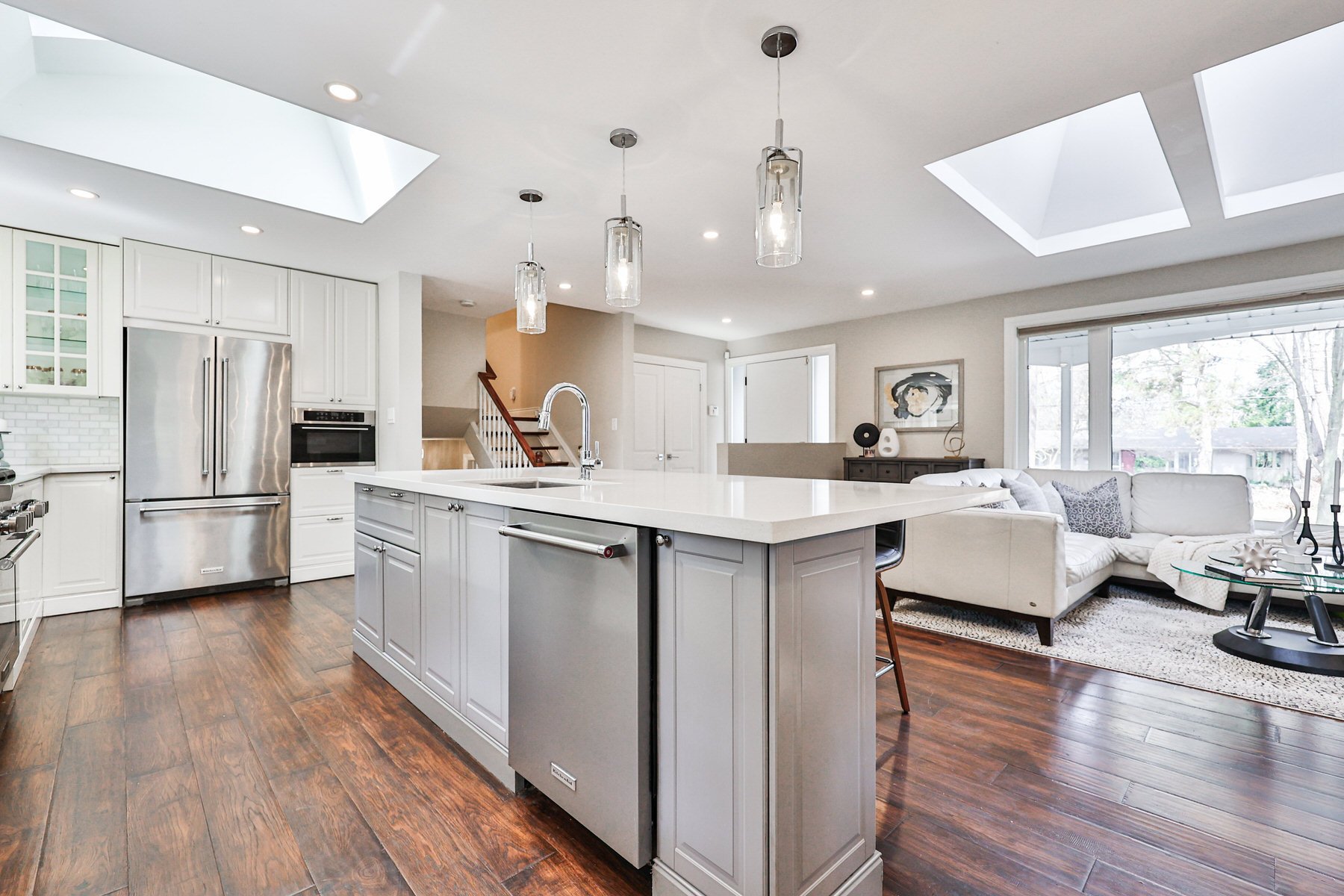 1276 Greenoaks Drive