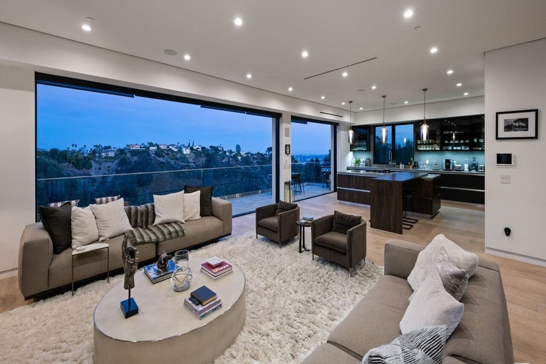 Aurelian Crest, Linda Flora Dr, 90049