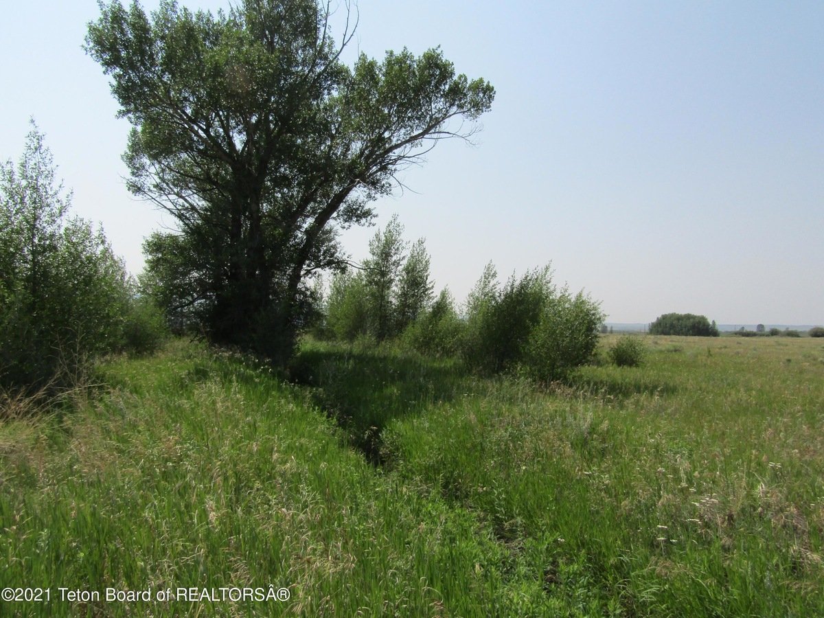 4311 R - G Ranch ('R Bar G') Ln