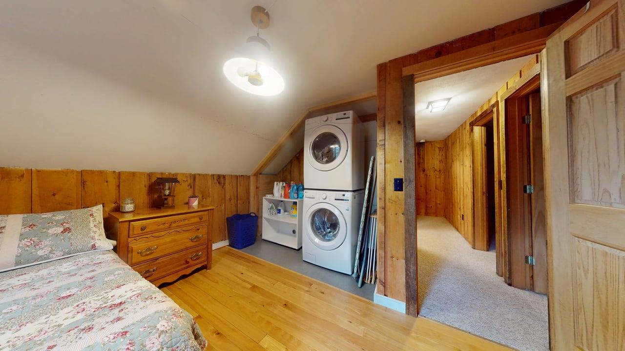 Pet Friendly Londonderry Home