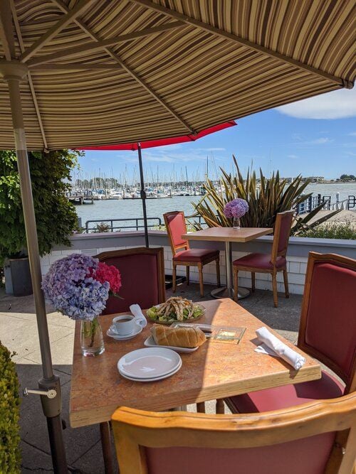 Al Fresco Dining in the East Bay