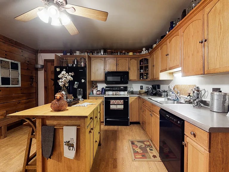 3001 Crafton Rd