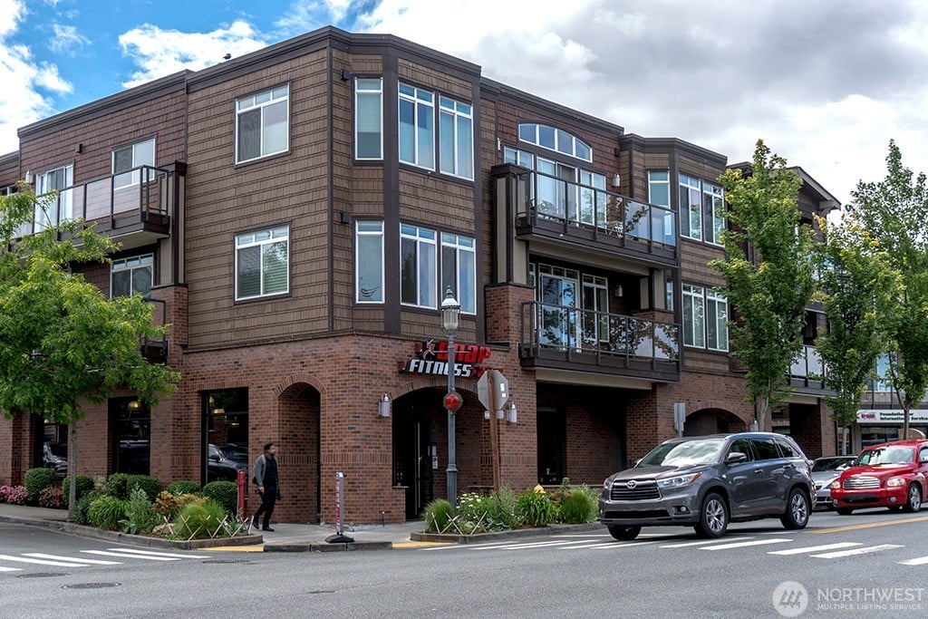 505 5th Avenue S #210