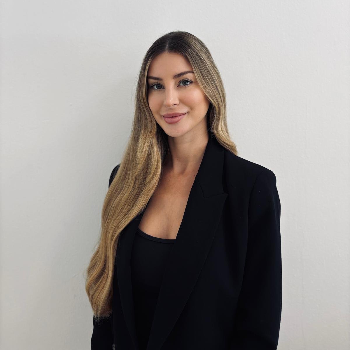 Brittney Jackson Tulum, Q.R. Real Estate Agent Headshot