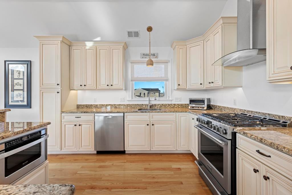 19 E. Sailboat Ave, Long Beach Township 