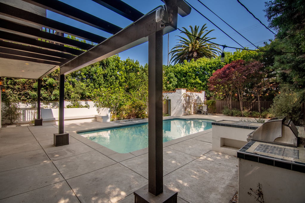 552 Wilcox Avenue