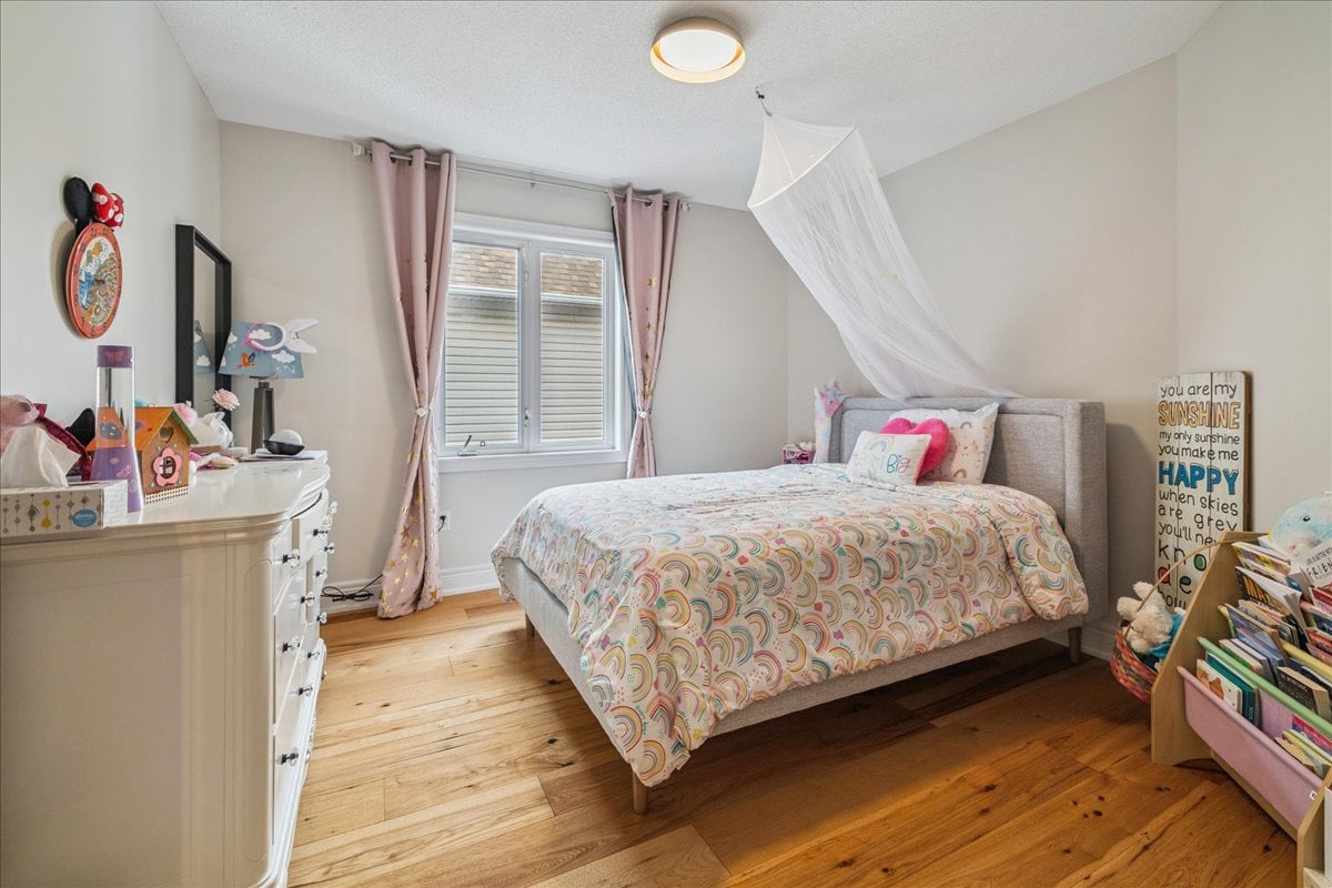 2509 Armour Crescent