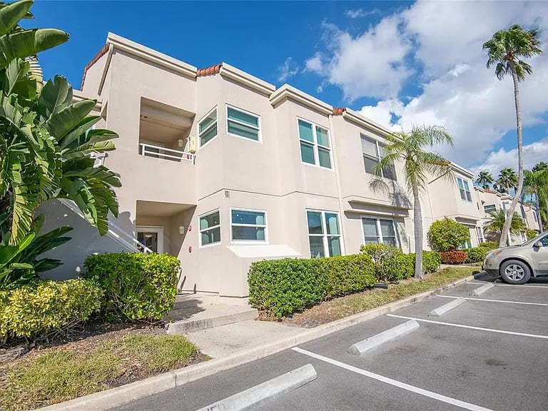 6020 Bahia Del Mar Cir, #121