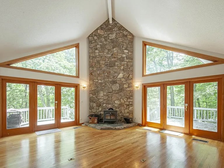 990 Shamokin Springs Trl