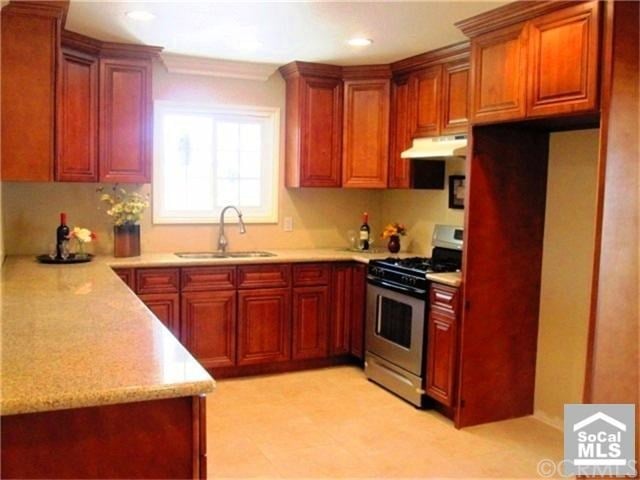 2229 S LAURA LINDA Ln