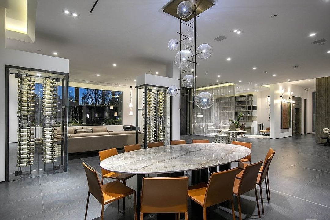 Cascade Golden, N Beverly Dr, 90210