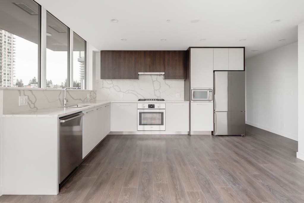567 Clarke Rd, #505