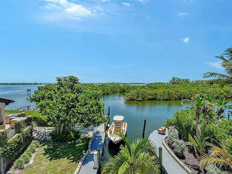 144 N Casey Key Rd