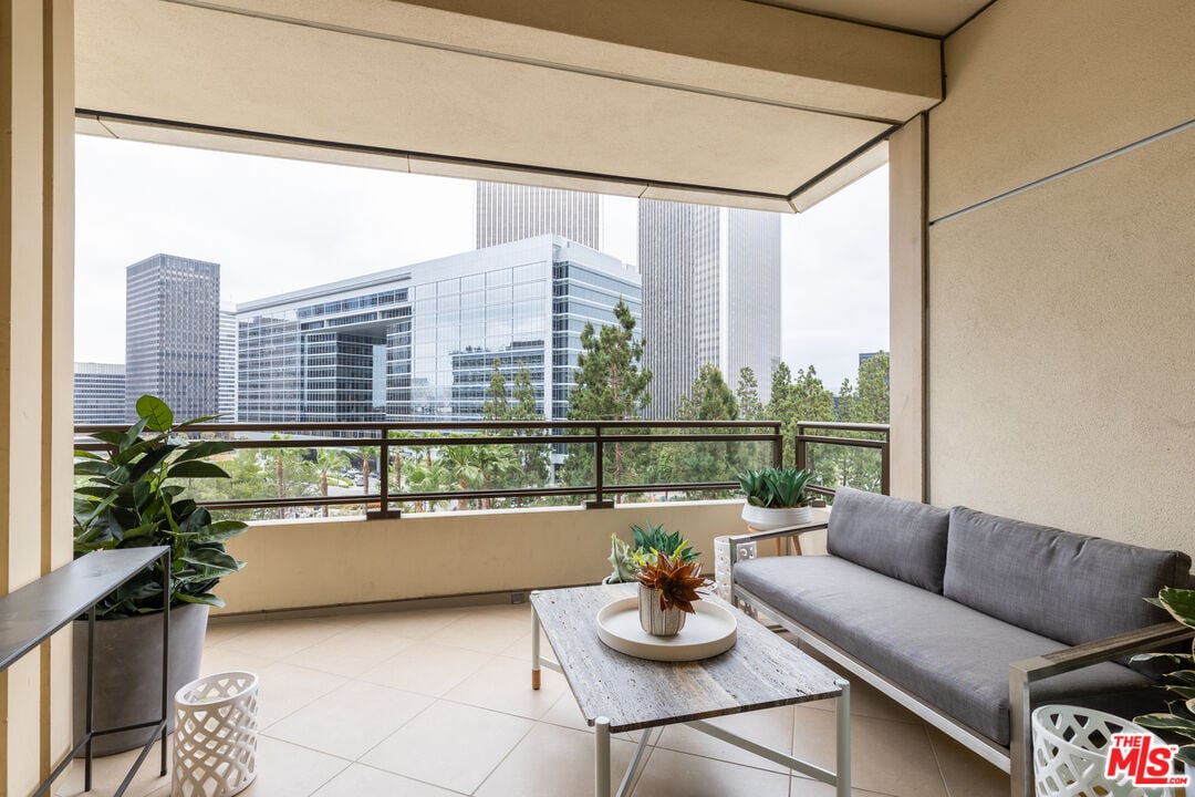 1 W Century Dr #5C