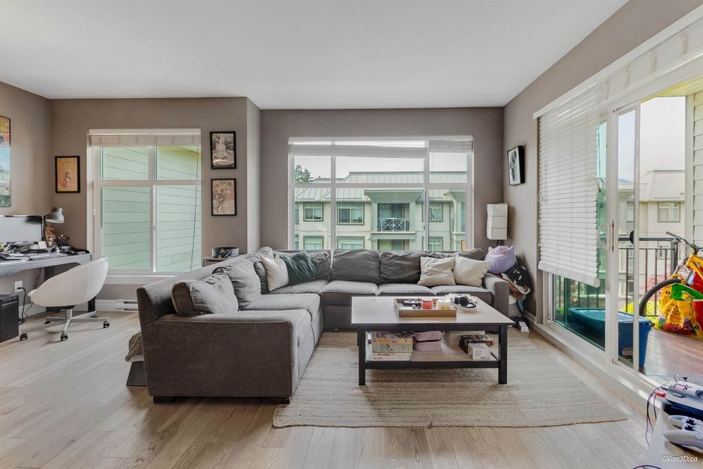 2343 Atkins Ave, #418