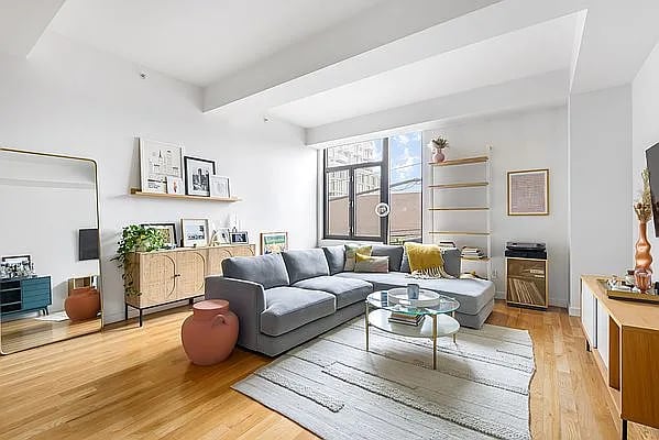 114 West Street Unit: 2C
