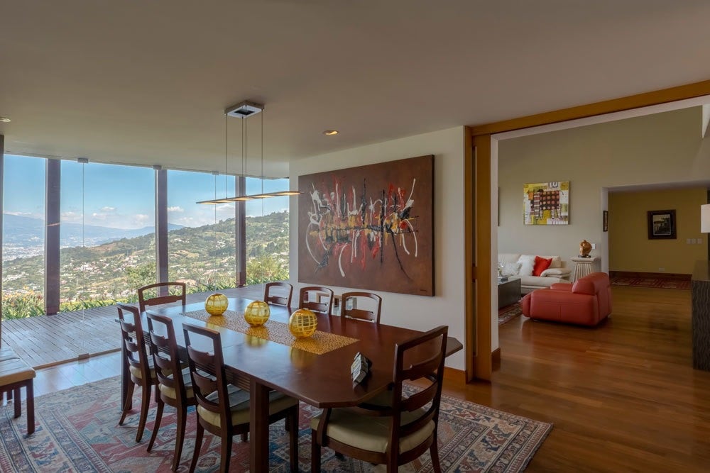 Spacious Property in San Antonio