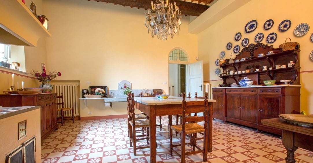 Hilltop Estate Near Lucca