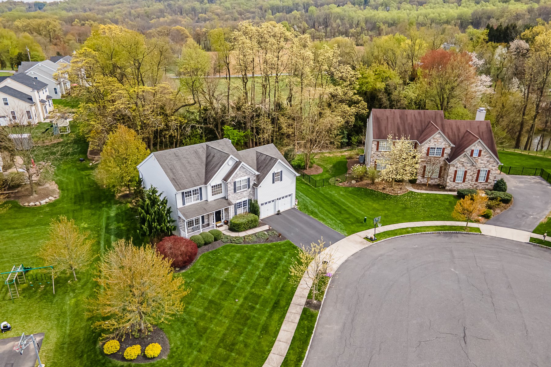 4970 Hycliff Chase
