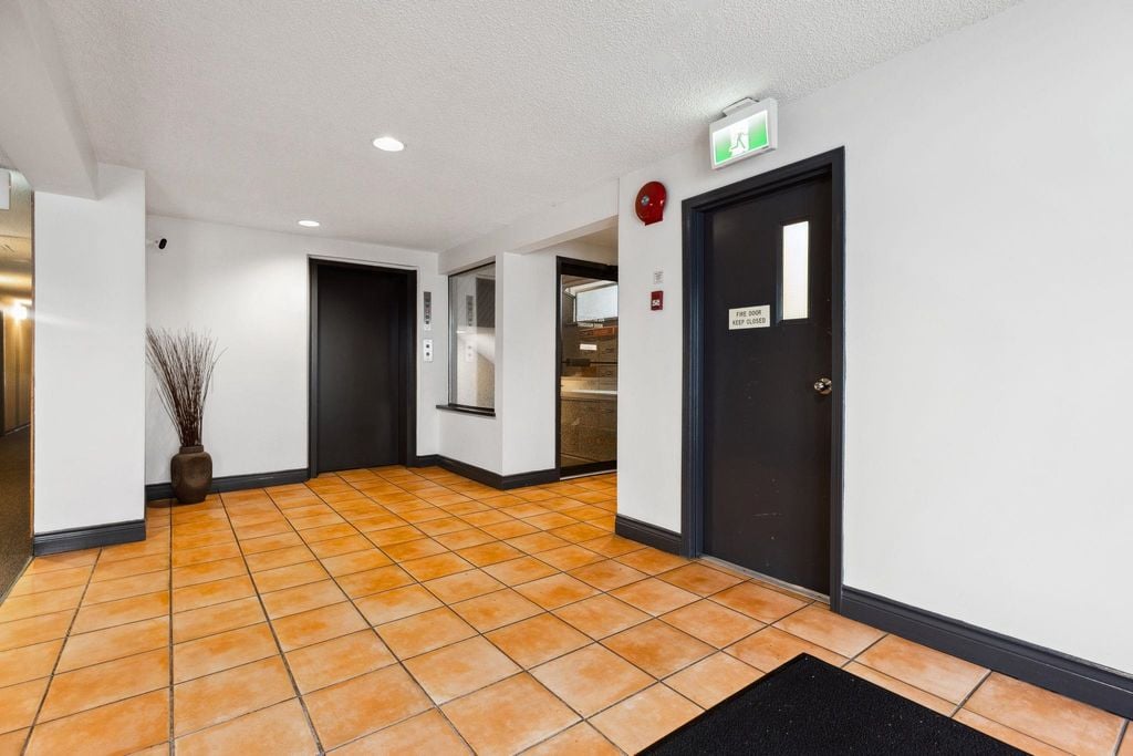 1350 Comox St, #212