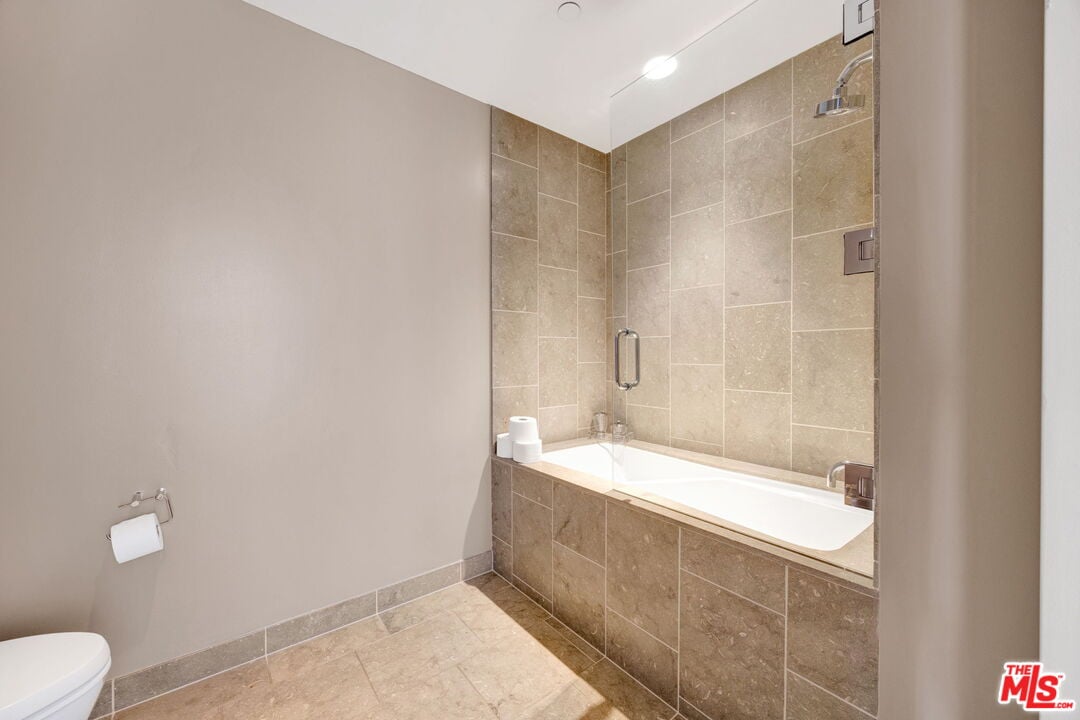 6250 Hollywood Blvd, #6F