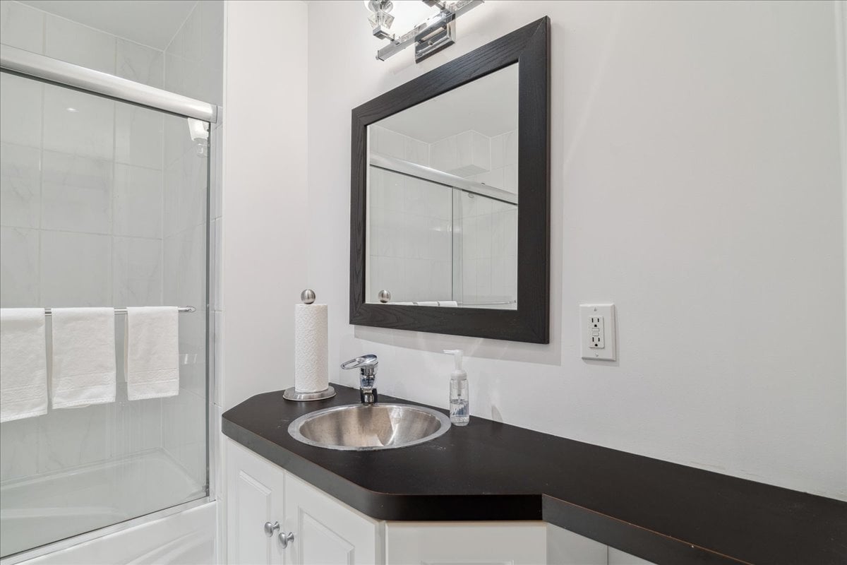 Executive Rental in Forest Hill