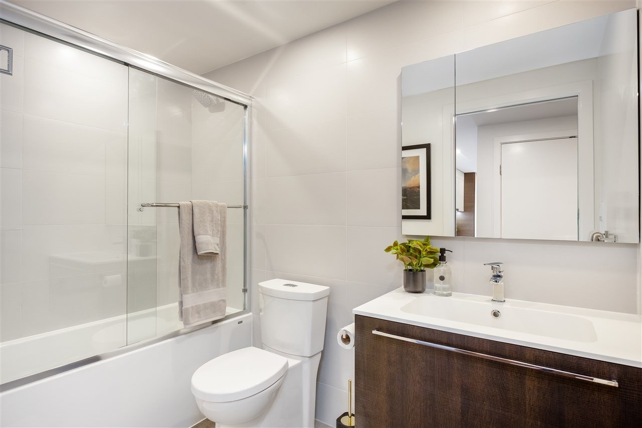 285 E 10th Ave, #1006