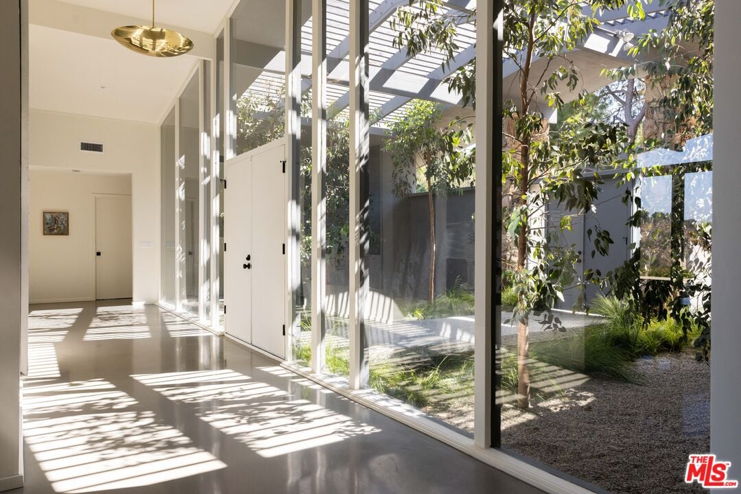 Crownfall Reserve, Edwin Dr, 90046