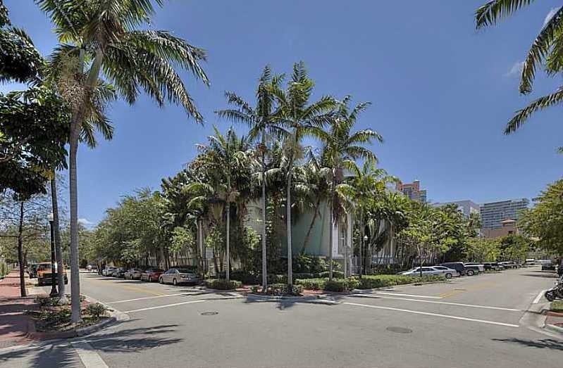 $1.2M Luxe Sofi Loft Sells by Giordana Spadei
