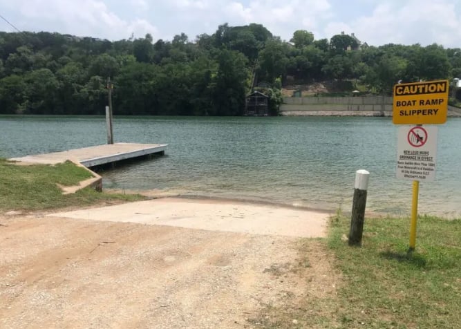 Guest houses with green lawn