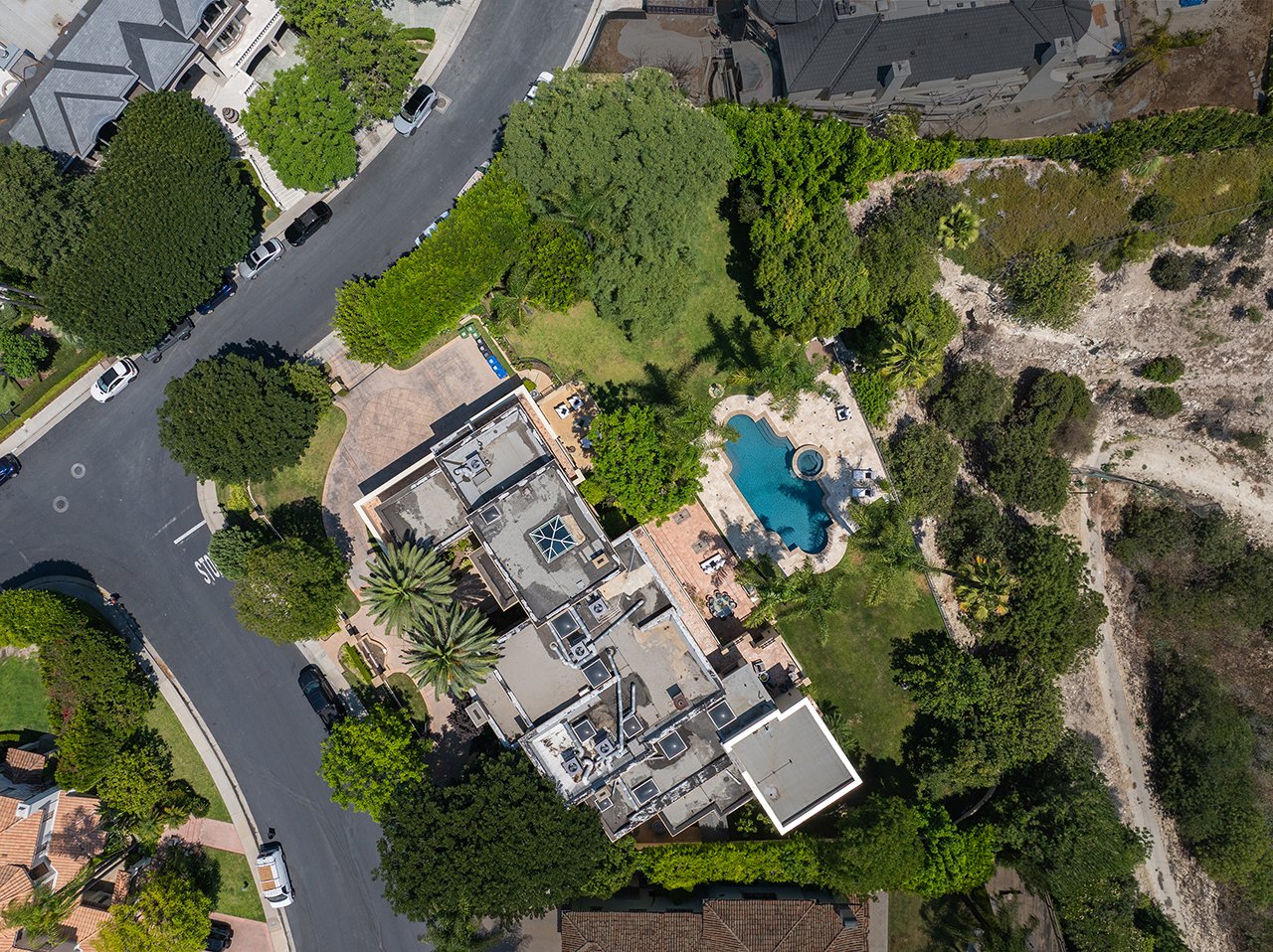 3364 Clerendon Rd, Beverly Hills