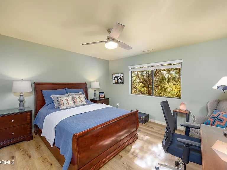 2272 ROADRUNNER Road, Sedona