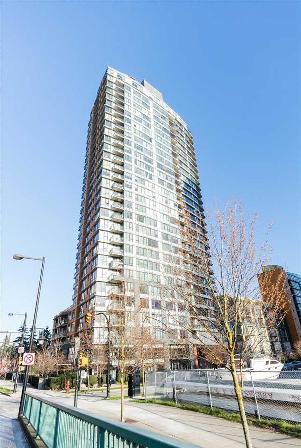 33 Smithe St, #2203