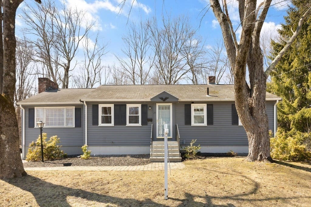 25 Brown St