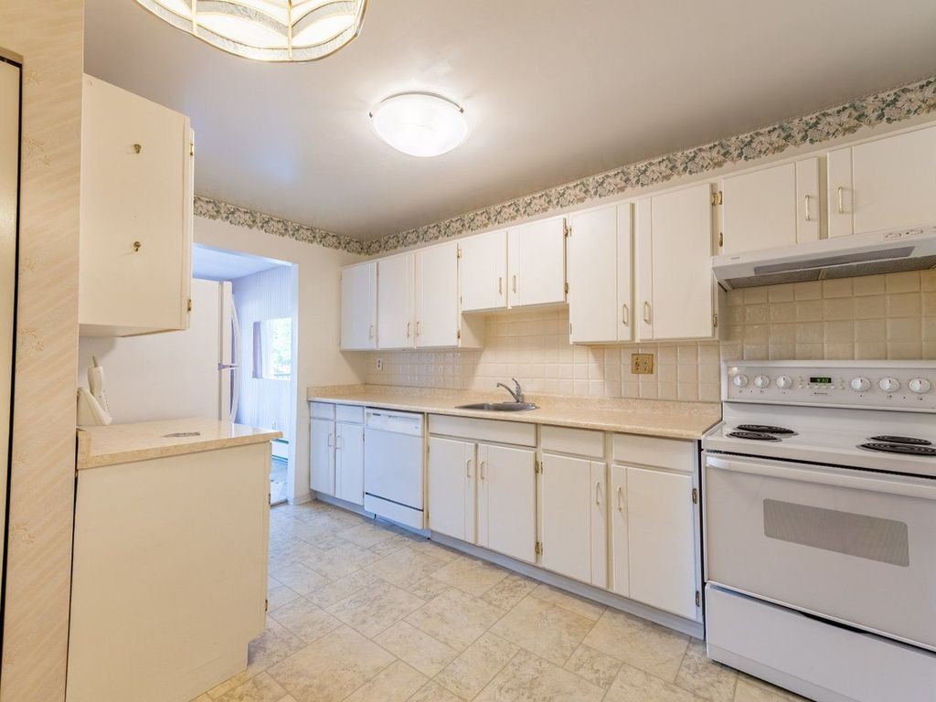 4111 Francis Rd, #213