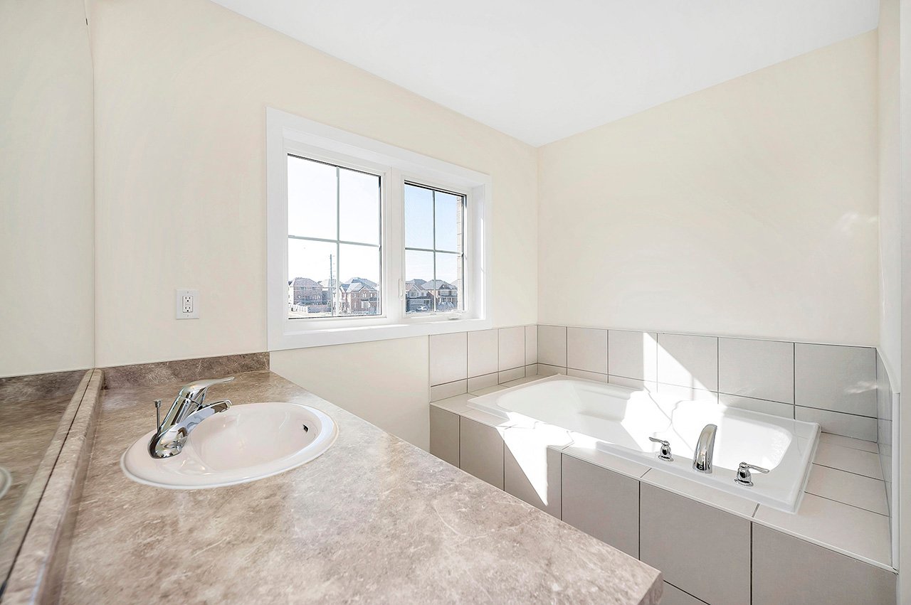 24 Basswood Crescent