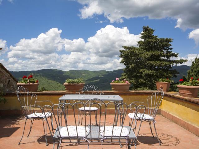 Stunning Luxury Castle Near Siena with Pool