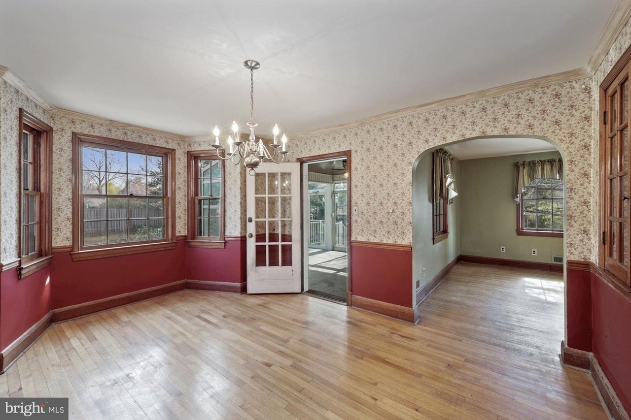 144 Archwood Ave