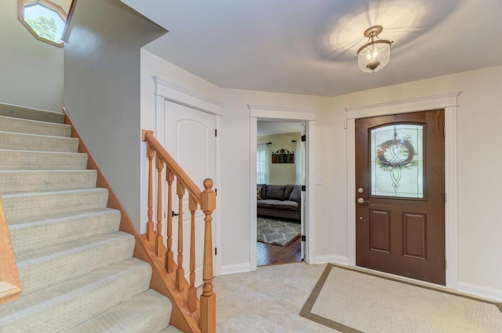 10S607 Glenn Drive