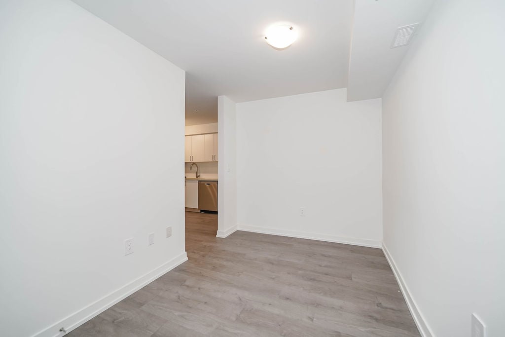 1650 Victoria Park Ave 103