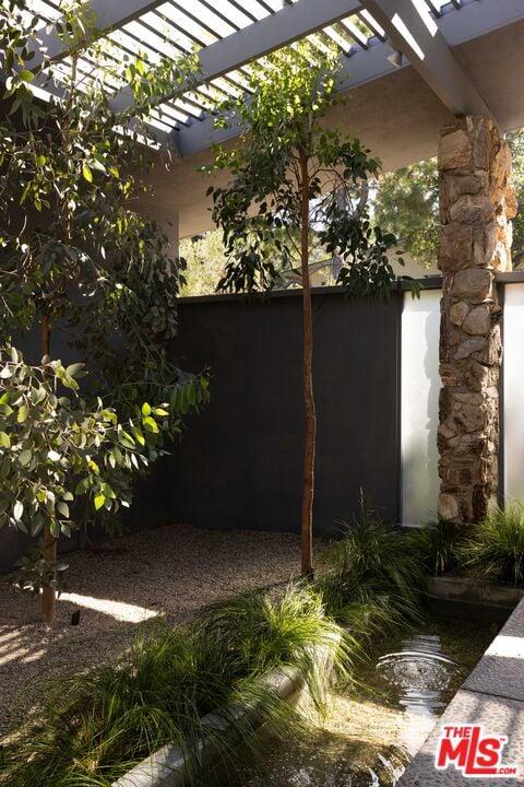 Crownfall Reserve, Edwin Dr, 90046