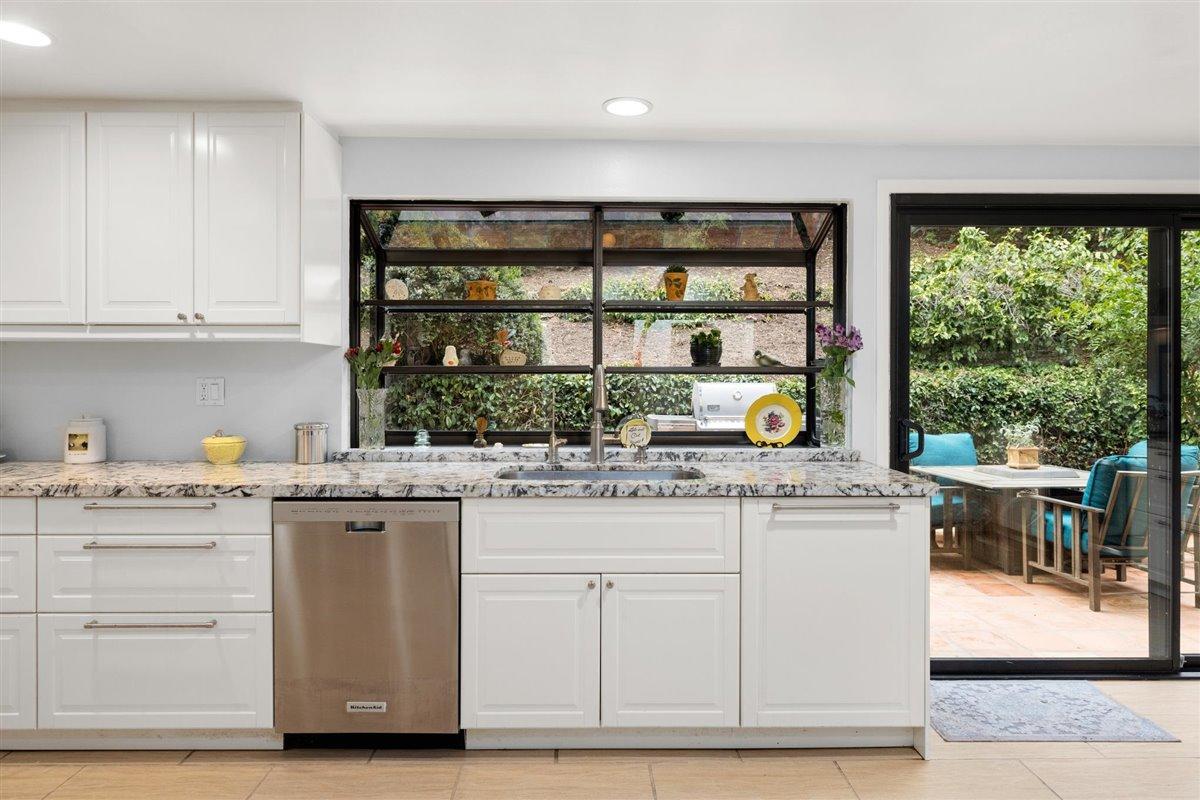 1328 Portesuello Ave