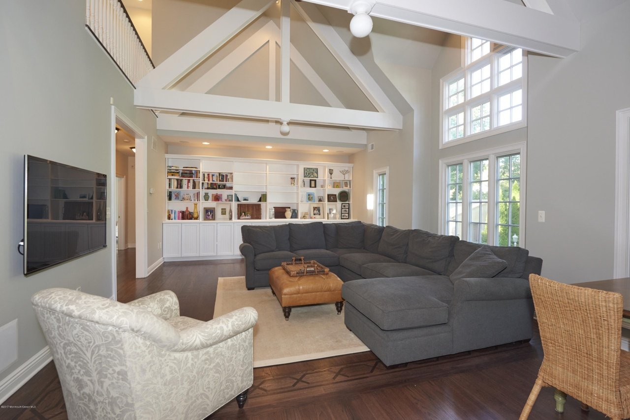 125 Ave Of Two Rivers