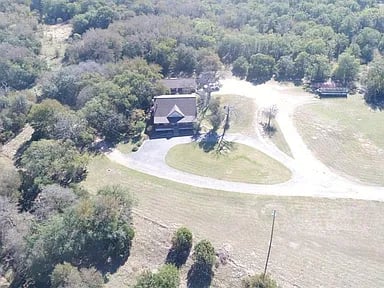 5261 S US Hwy 281