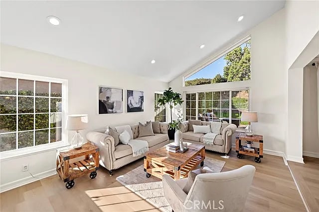 21496 Camino Papal