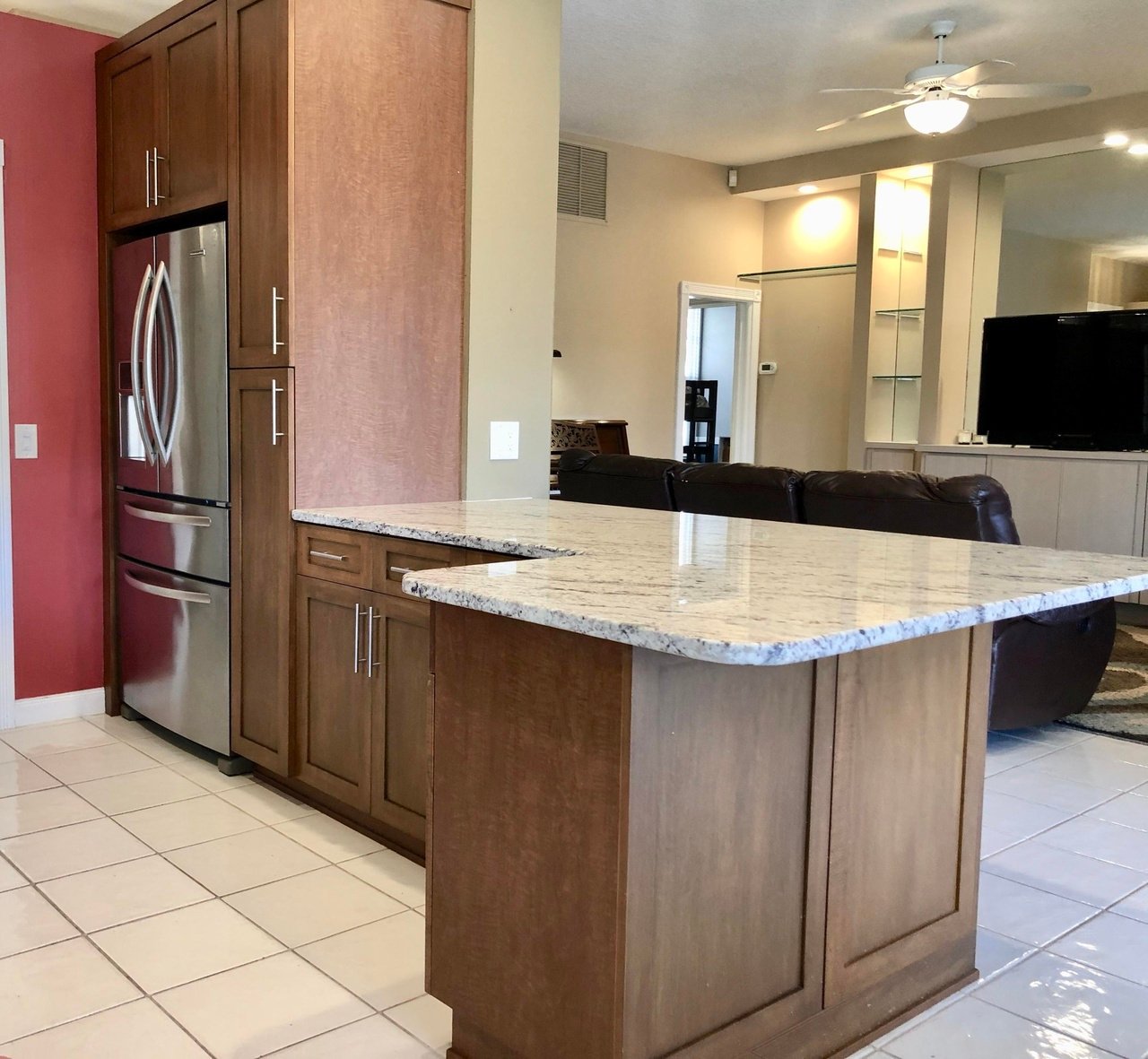 2015 Bedford Dr