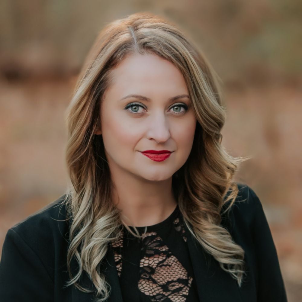 Dominika E. Bojarska