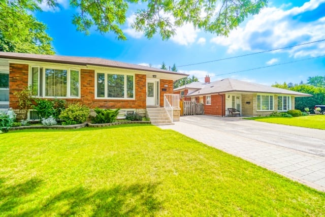 3623 Holden Cres