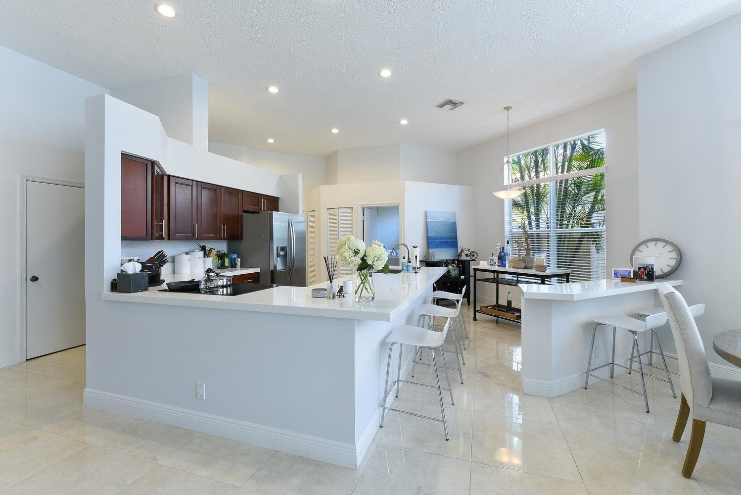 6685 NW 24th Ter